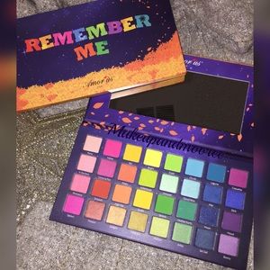 Remember me eyeshadow palette